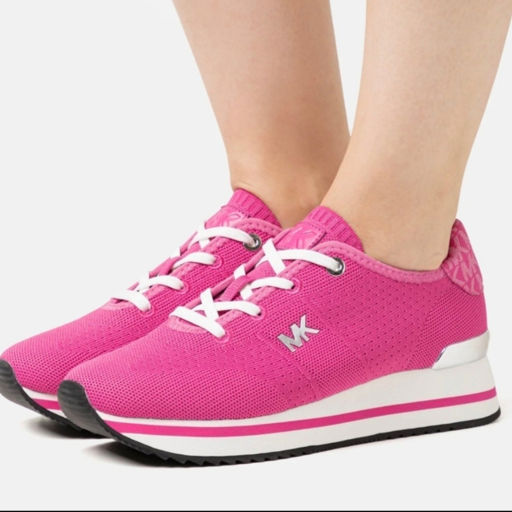 MICHAEL KORS MONIQUE TRAINER SNEAKERS 💖